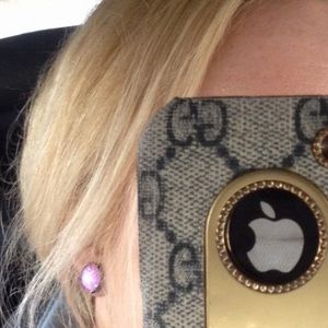 Meet your Posher, Raptorchic